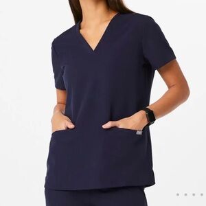 Figs Casma Three-Pocket Scrub Top M navy blue